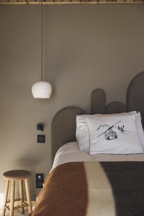 Double Room Mountain View